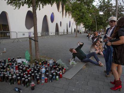 Ambiente a la salida del festival Sónar Noche, ya de día.