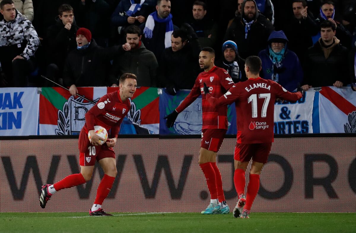 Copa del Rey: Rakitic da al Sevilla un angustioso pase ante el Alavés |  deportados