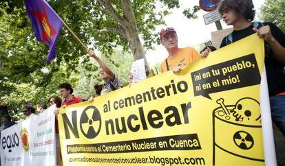 Concentración contra el almacén nuclear en Madrid.