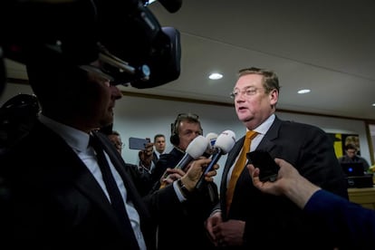 El ministro de Seguridad y Justicia holandés Ard van der Steur, el jueves ante la prensa en La Haya.