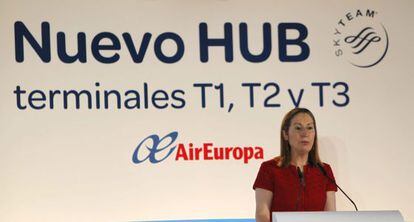 Ana Pastor, durante la inauguración del nuevo 'hub' de Air Europa.