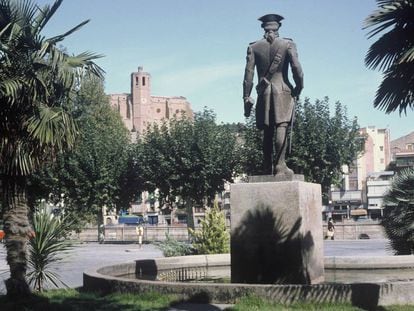 Estàtua de Gaspar de Portolà, a Balaguer.