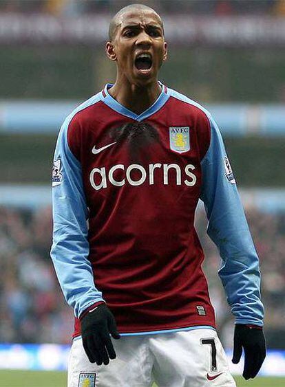 Ashley Young, jugador del Aston Villa