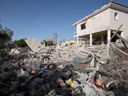 Estat en què va quedar la casa d'Alcanar.