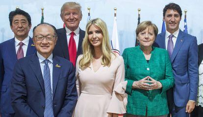 Ivanka Trump posa junto a líderes internacionales este sábado en la cumbre de Hamburgo.