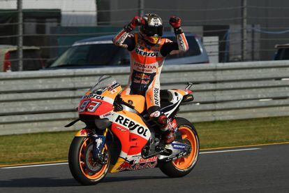 Marc Márquez en acabar la carrera i aconseguir el seu tercer títol de MotoGP.