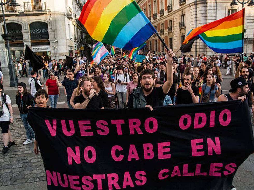 El delito no es la homosexualidad, es el odio: tus derechos ante  discriminaciones | Mis Derechos | Economía | EL PAÍS