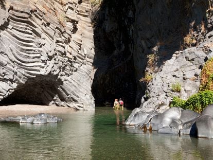 Gargantas del río Alcantara, en la isla italiana de Sicilia.