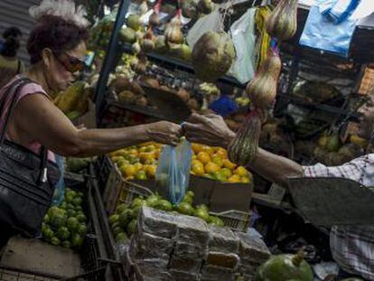 Un mercado popular de Caracas. 