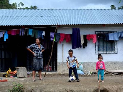 Vivienda en una aldea de Cubulco (Baja Verapaz, Guatemala).