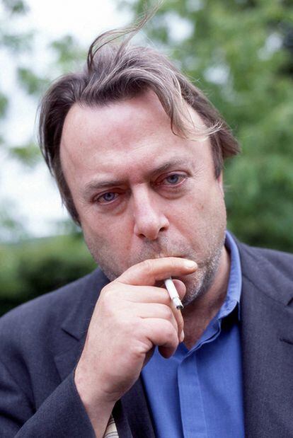 Christopher Hitchens, en 2003 durante su visita al Guardian Hay Festival de Gales.