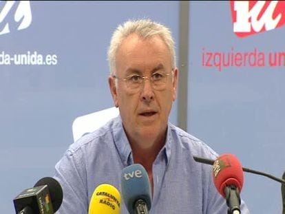 Cayo Lara: la decisión de Extremadura "está fuera de la política federal de IU"