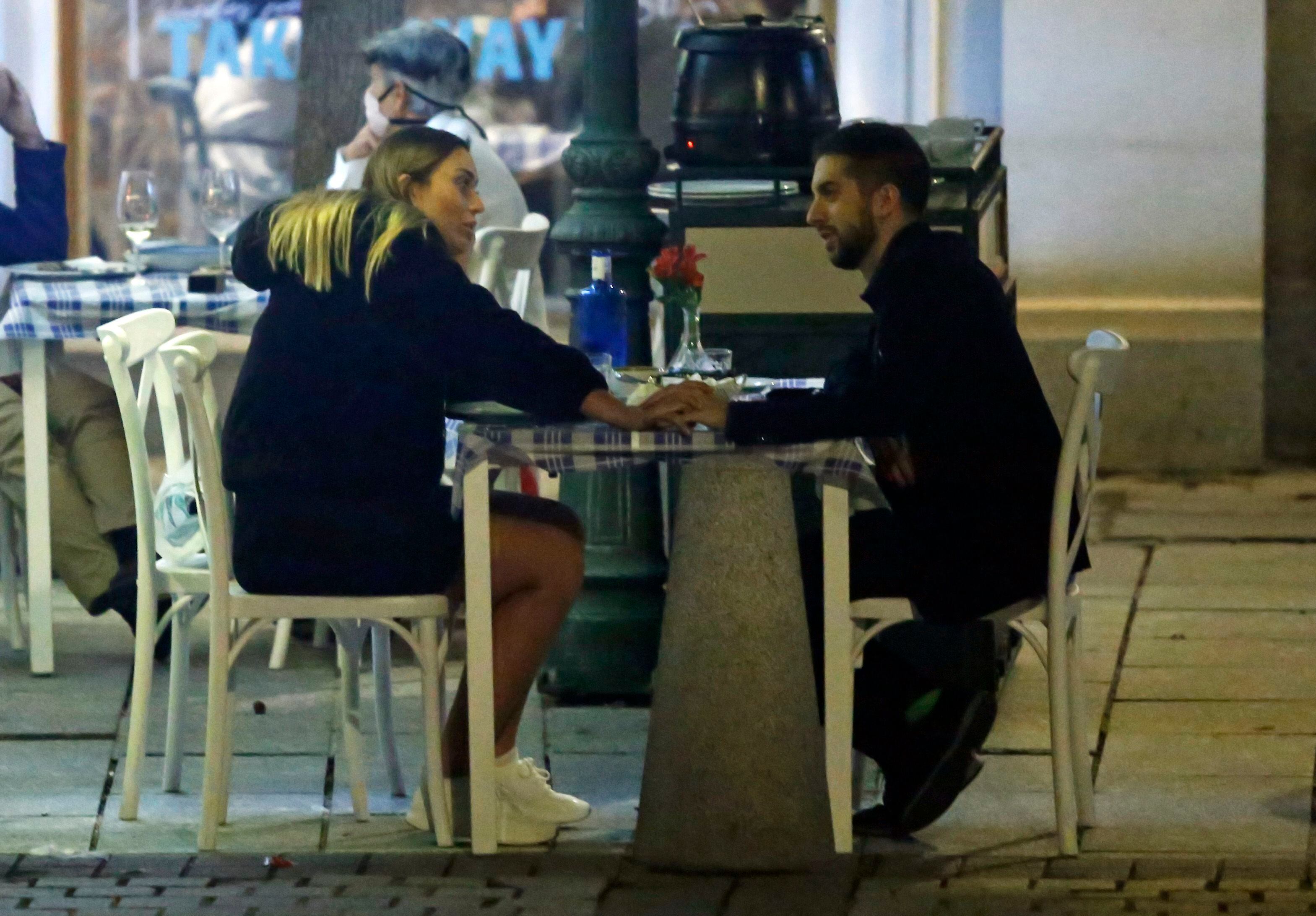 David Broncano disfruta de una cena en Madrid con la tenista Paula Badosa el pasado septiembre.