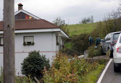 La casa donde un hombre supuestamente ha matado a su hijo este jueves.