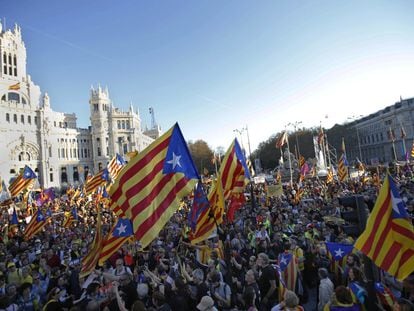 Aspecto de la manifestación independentista, a la altura de la Plaza de Cibeles, en Madrid, el 16 de marzo de 2019.