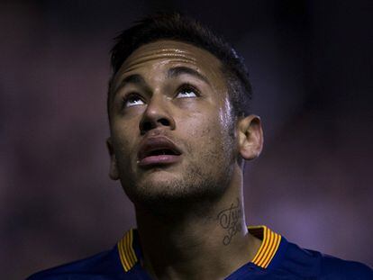 Neymar, ante el Rayo.