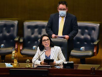 La diputada Suecy Callejas, del oficialista Nuevas Ideas, durante la instalación de la nueva Asamblea Legislativa en El Salvador.