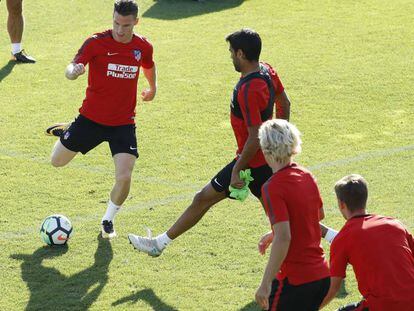Los jugadores del Atlético de Madrid durante un entrenamiento.
