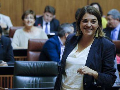 Elena Cortes, en una sesi&oacute;n del Parlamento andaluz.