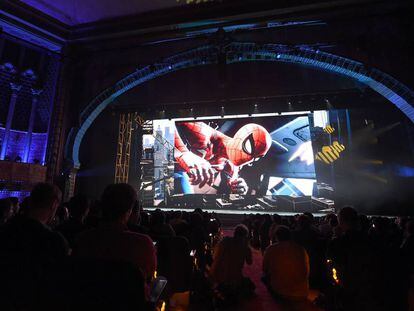 Spiderman en PlayStation 4 mezcla cine y videojuego.