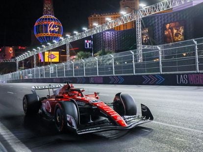 Charles Leclerc de la escudería Ferrari consigue la pole en el GP de Las Vegas