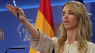 La portavoz parlamentaria del PP, Cayetana Álvarez de Toledo, durante la rueda de prensa que ha ofrecido tras la reunión de la Junta de Portavoces, este martes en el Congreso. En vídeo, fragmento de las declaraciones de Álvarez de Toledo.