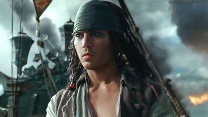 Johnny Depp, rejuvenecido en un fotograma de 'Piratas del Caribe. La venganza de Salazar'.