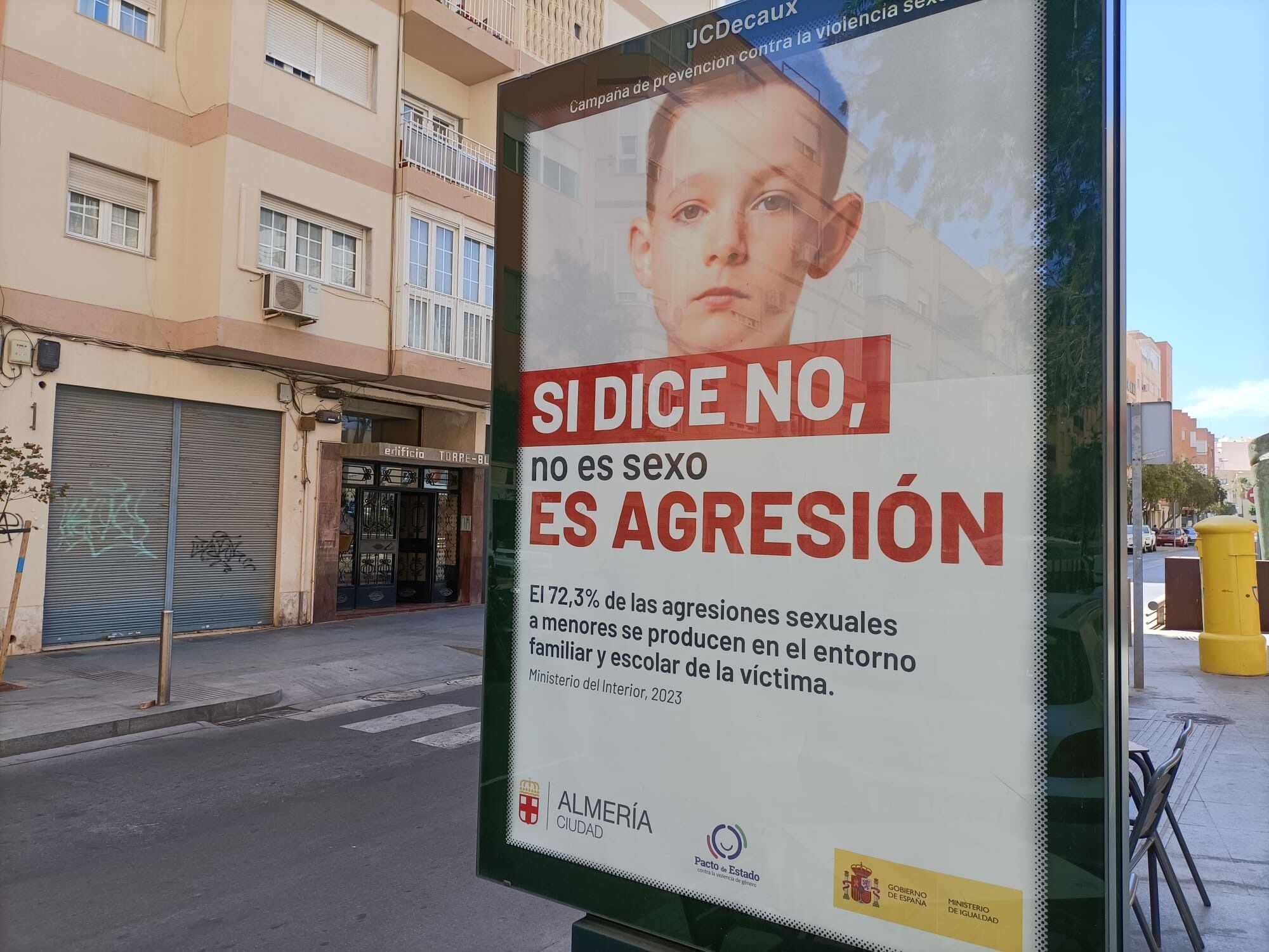 Almería retira una polémica campaña contra las agresiones sexuales a menores