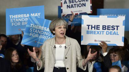 Theresa May en un acto electoral el 3 de junio en Dewsbury.