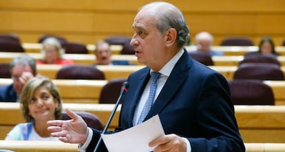 El ministro del Interior, Jorge Fernández Díaz, en el Senado.