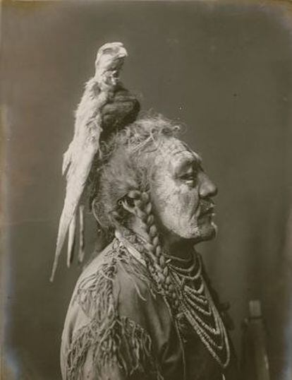 El indio crow Dos Silbidos. Foto: Edward S. Curtis