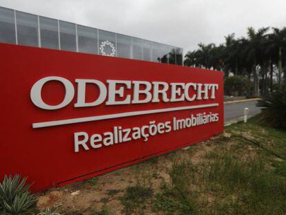 Cartel de la constructora Odebrecht, en Río de Janeiro (Brasil).