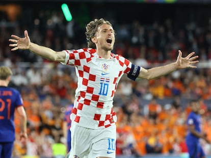 Modric celebra su gol ante Países Bajos durante el partido de semifinales de la Liga de las Naciones este miércoles en Róterdam.