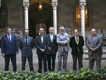 D'esquerra a dreta, Els candidats a rector: Màrius Rubiralta, Joan Guàrdia, David Vallespin, Joan Elias, Rafael Franco, Norbert Bilbeny y Eduardo L. Mariño.