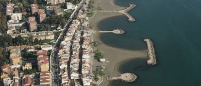 Casas de pescadores y espigones en Pedregalejo y El Palo, en M&aacute;laga.