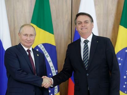 Vladimir Putin y Jair Bolsonaro, este miércoles en Moscú.