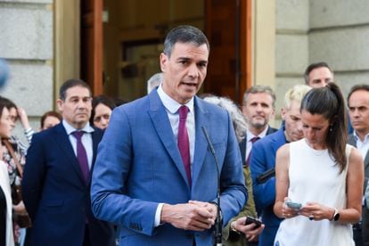 Sánchez sale en tromba contra Feijóo por los ataques a la Comisión Europea: “Va a la deriva, dañan la imagen de España, ya está bien”