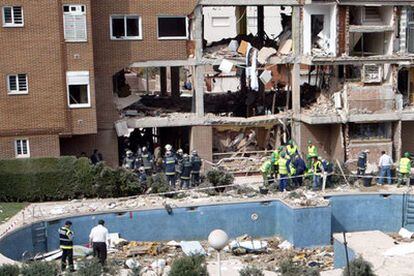 Estado del edificio de Leganés (Madrid) tras el suicidio de siete terroristas el 3 de abril de 2004.