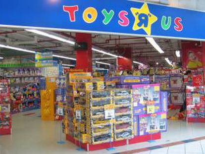 La nueva Toys R Us Iberia apuesta por tiendas con amplias zonas de juego