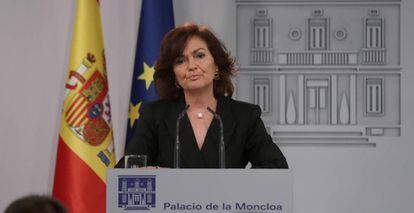 Carmen Calvo, vicepresidenta del Gobierno, tras la reunión mantenida en La Moncloa entre Pedro Sánchez y Quim Torra.