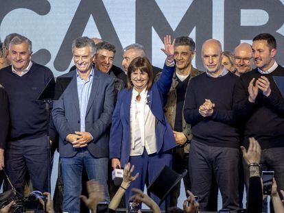 Los candidatos Patricia Bullrich y Horacio Rodríguez Larreta, y su equipo, en su balance de las elecciones primarias en Argentina.