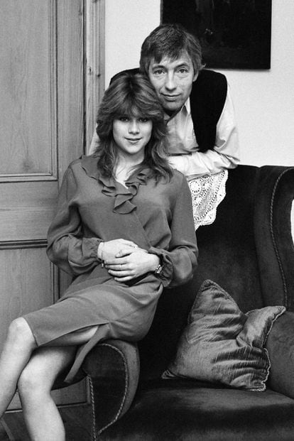 Samantha Fox y su padre en 1983, cuando ella ejercía de modelo.