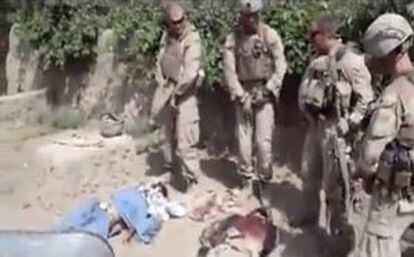 Una toma del vídeo que muestra a los soldados.