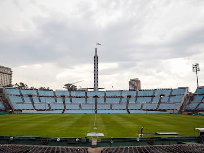 El estadio Centenario de Montevideo, este sábado. El mítico campo, donde se jugó la primera final del mundo en 1930, cumple 90 años este fin de semana.