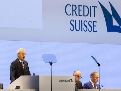 Axel Lehmann, presidente de Credit Suisse, durante su intervención en la junta general de accionistas del banco, este martes en Zúrich.