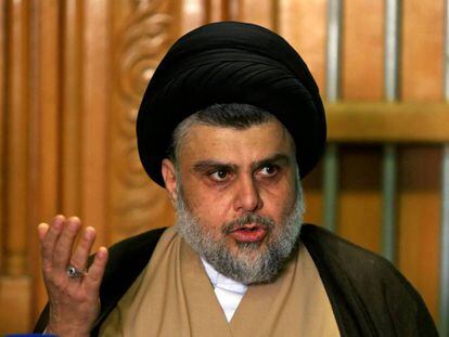El clérigo Muqtada al Sadr durante una conferencia en Najaf, Iraq, el pasado 17 de mayo.