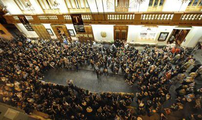 Protesta del món de la cultura davant el teatre Talia, a València, el passat novembre.