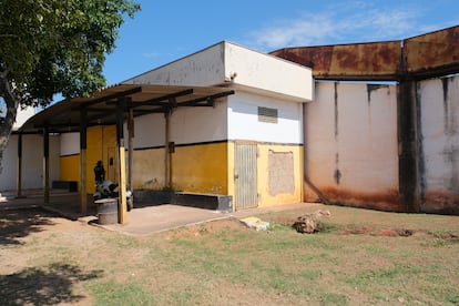 Vista exterior de la Penitenciaría Femenina Carlos Alberto Jonas Giordano.