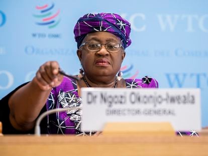 La nigeriana Ngozi Okonjo-Iweala, directora general de la OMC, durante la rueda de prensa celebrada este miércoles en Ginebra.