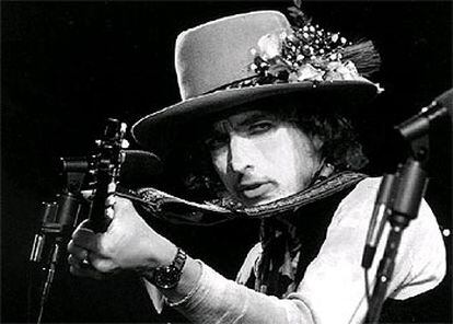 Bob Dylan, durante la gira <i>Rolling Thunder Revue</i> en 1975.